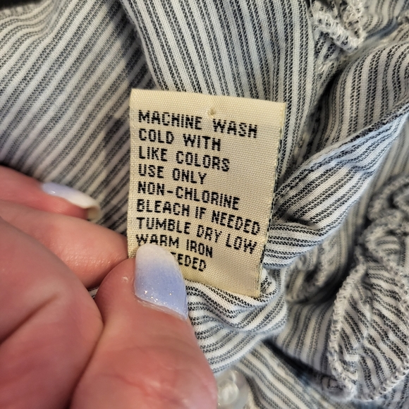 B. Moss Stripe Button-Down Shirt with Ruffle Front and Built-In Black Vest Sz S - Picture 7 of 7